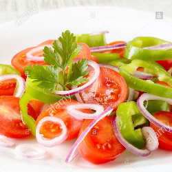 ensalada de vegetales organicos, champiÑones y encurtidos